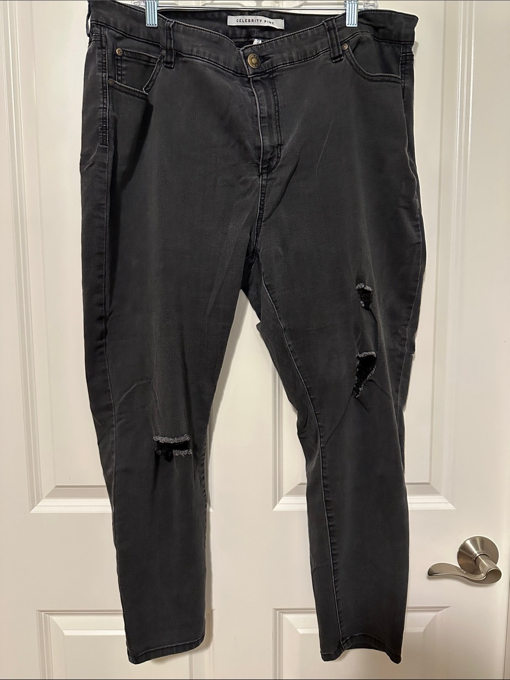 Celebrity Pink Women's Slim Black Distressed Jeans 20